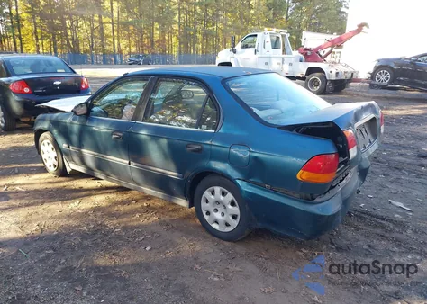 1998 Honda Civic Dx from USA, damaged, VIN 2HGEJ6625WH539668